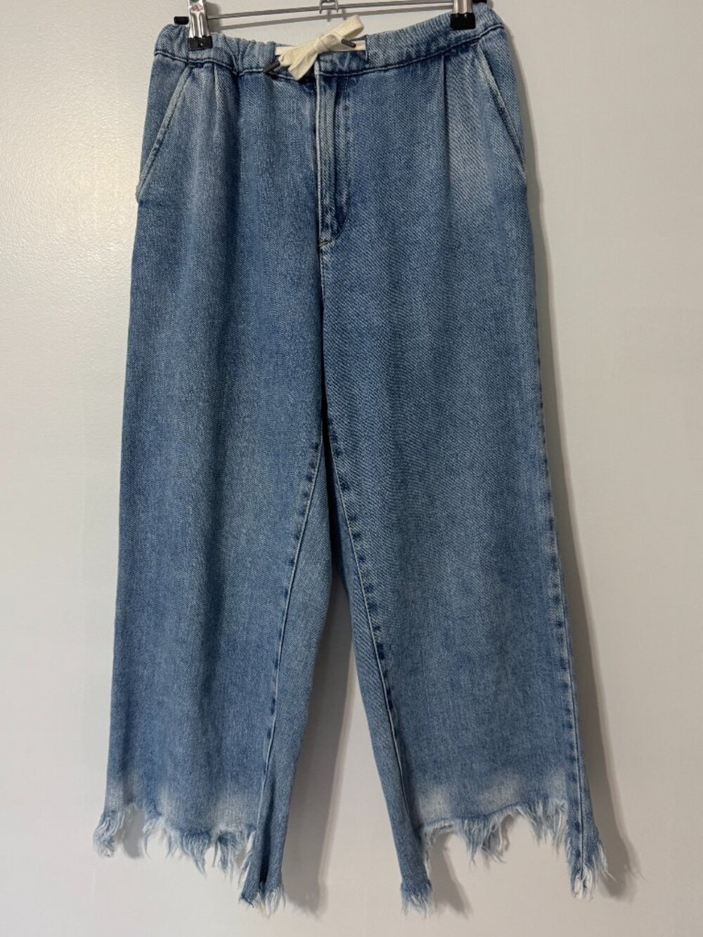 ZARA Trafuluc Denim Makers Cropped Frayed Hem Jeans